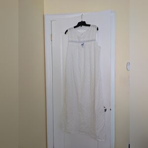 Vintage White And Blue Nightie Size Large Made In Canada